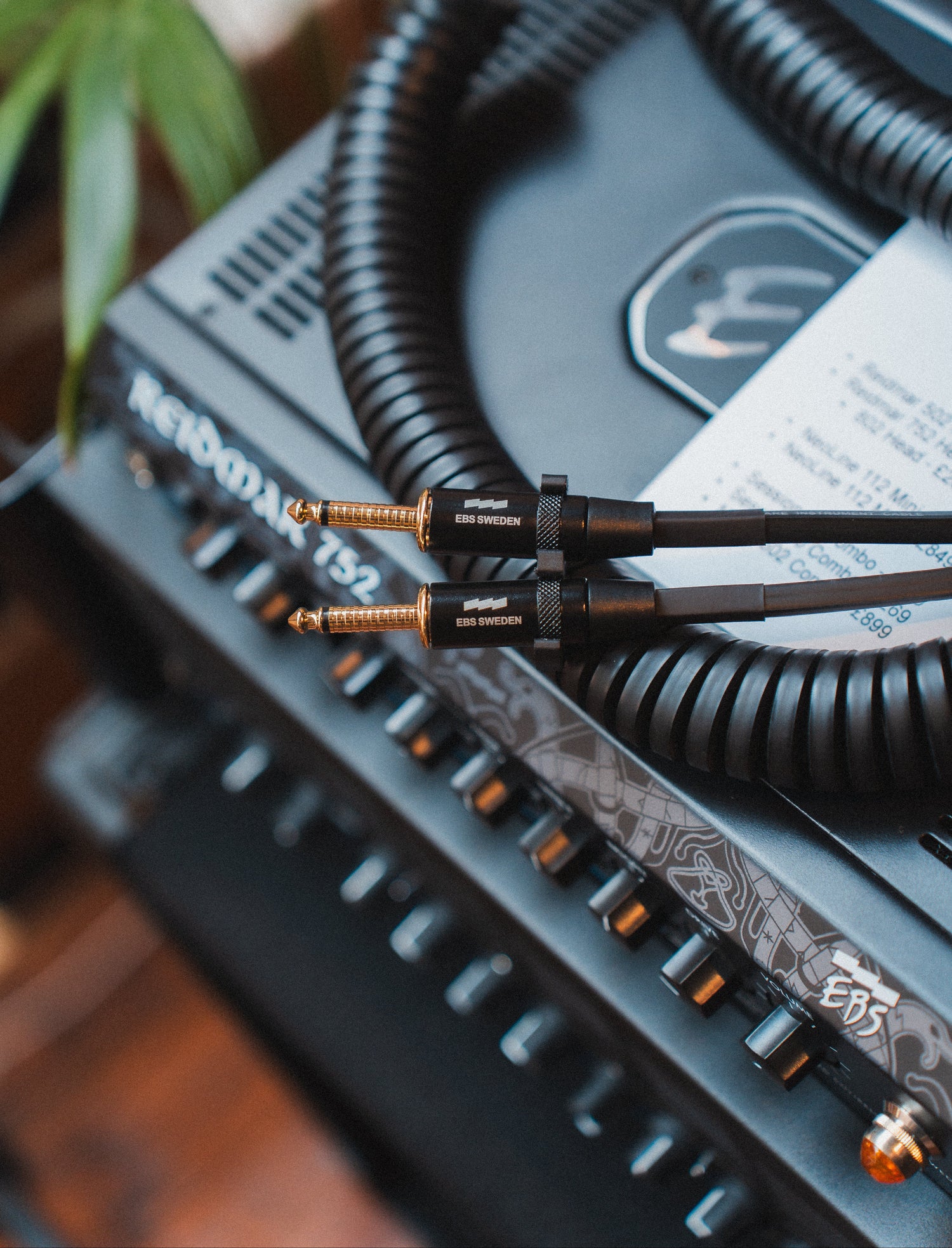 EBS CSS-4.6 Regular Square Instrument Cable - Straight to Straight - WaveGrip 1/4”, Close up